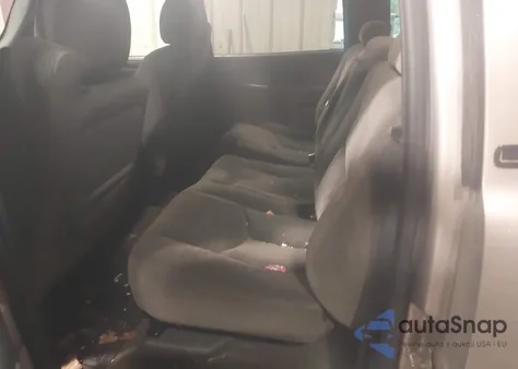 2005 Chevrolet Silverado 1500 Ls from USA, damaged, VIN 2GCEK13T251106635